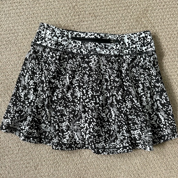 Lululemon Pace Rival Skort 4 Tall Black White - Picture 2 of 7